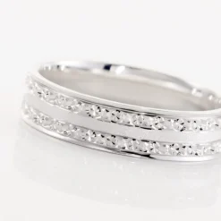 Alliance Satine Diamantee Ruban Plat Or Blanc