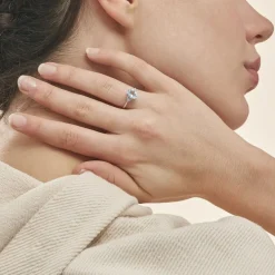 Bague Andreani Or Blanc Topaze Et Oxyde De Zirconium