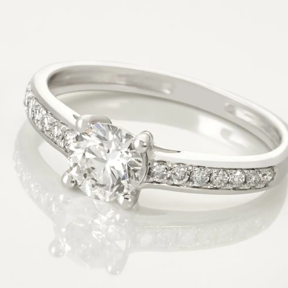 Bague Solitaire Accompagné Aramis Or Blanc Diamant Synthétique