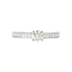 Bague Solitaire Accompagné Aramis Or Blanc Diamant Synthétique