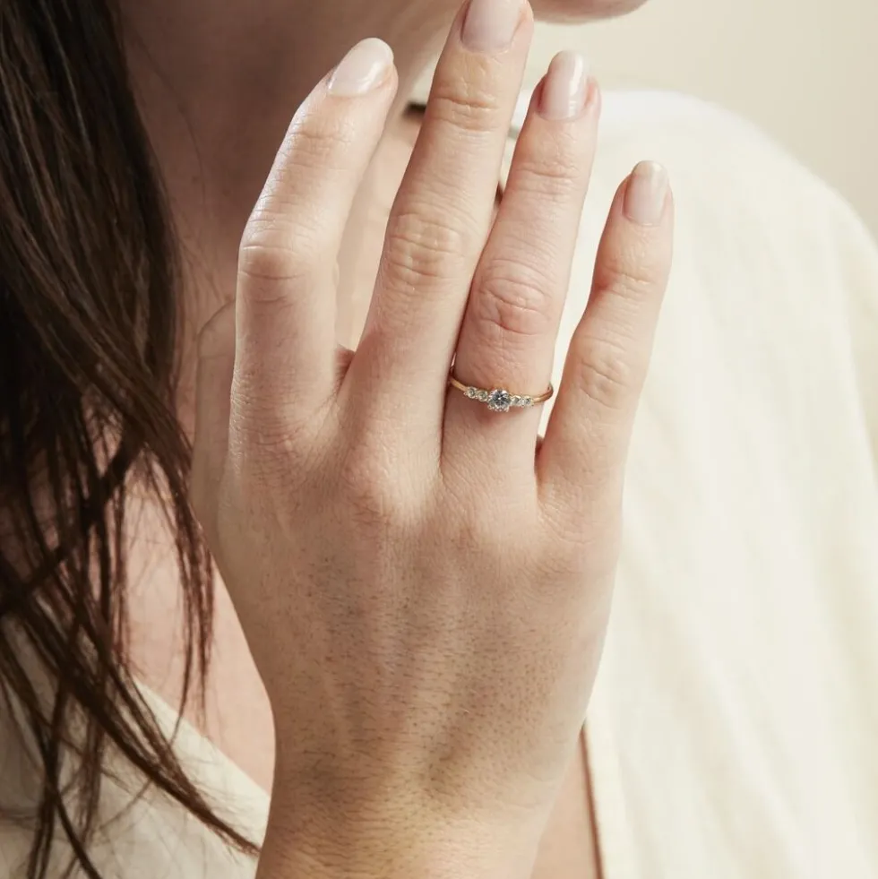 Bague Solitaire Accompagné Or Jaune Antonette Oxyde De Zirconium