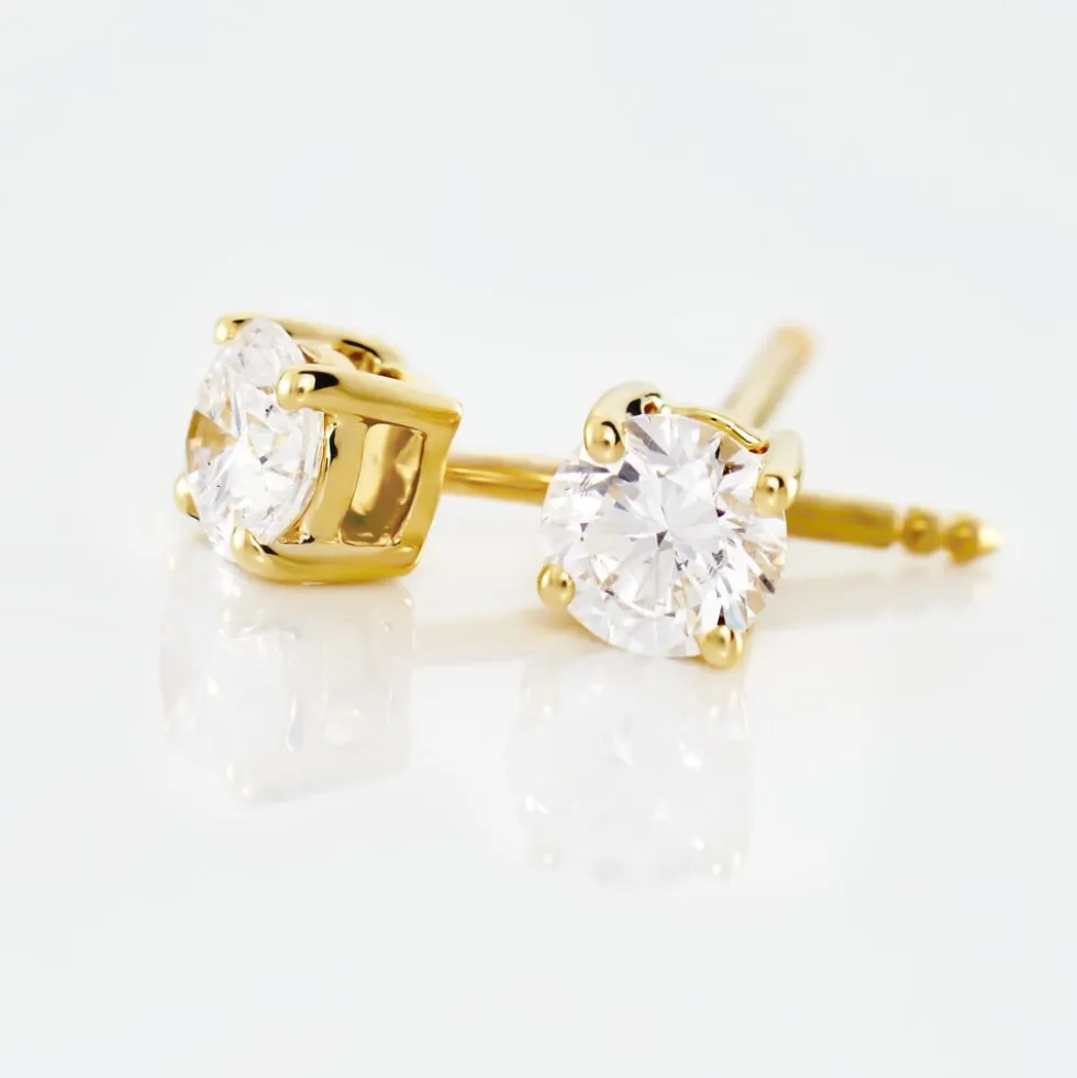 Boucles D'oreilles Puces 4 Griffes Or Jaune Diamant Synthetique
