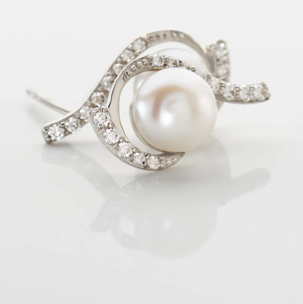 Boucles D'oreilles Puces Cassiopea Or Blanc Oxyde Et Perle De Culture