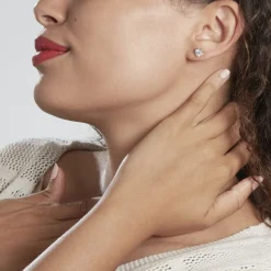 Boucles D'oreilles Puces Daria Coeur Plein Or Blanc Oxyde De Zirconium