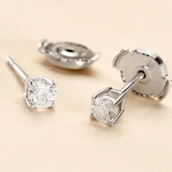 Boucles D'oreilles Puces One Or Jaune Diamants