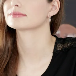 Boucles D'oreilles Pendantes Ondulations Or Bicolore Rubis Et Diamant