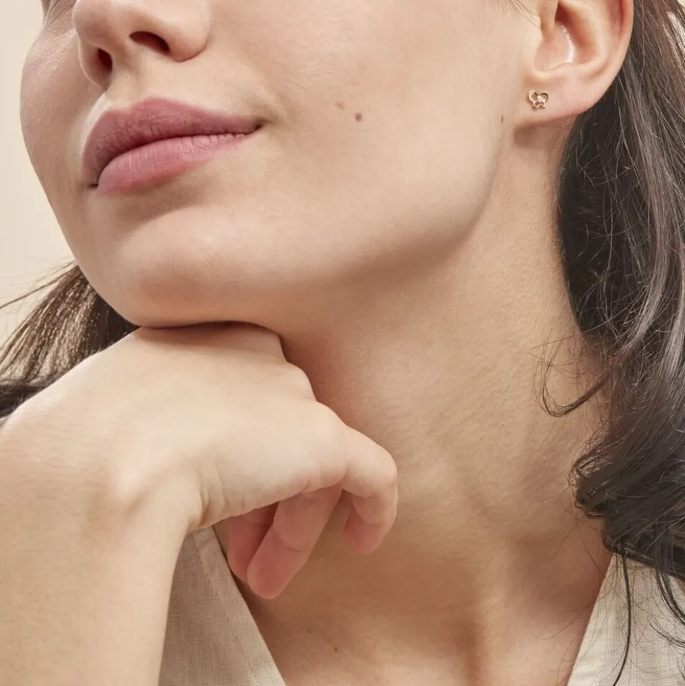 Boucles D'oreilles Puces Cathy Fleur Or Jaune Oxyde De Zirconium