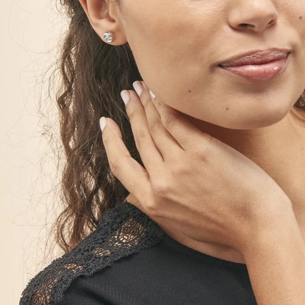 Boucles D'oreilles Puces Eden Serti Pneu Or Blanc Oxyde De Zirconium