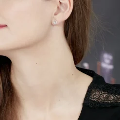Boucles D'oreilles Puces Nour-imen Or Blanc Diamant