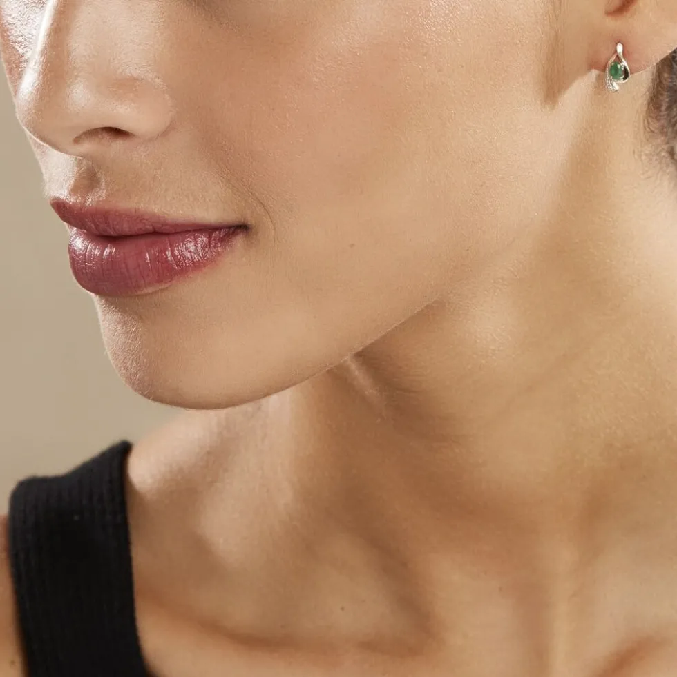 Boucles D'oreilles Puces Sagesse Or Jaune Emeraude Et Diamant