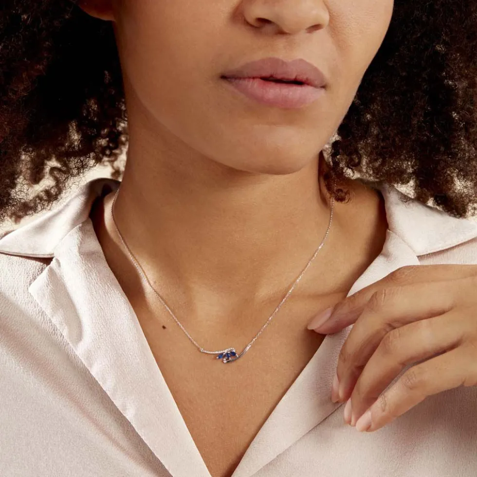 Collier Petale Or Blanc Saphir Et Diamant