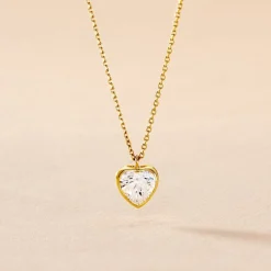 Collier Coeur Serti Clos Or Jaune Oxyde De Zirconium