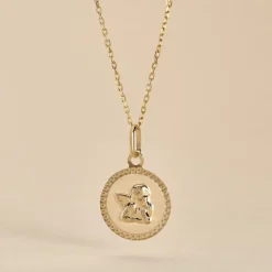 Pendentif Ange Rond Cisele Or Jaune